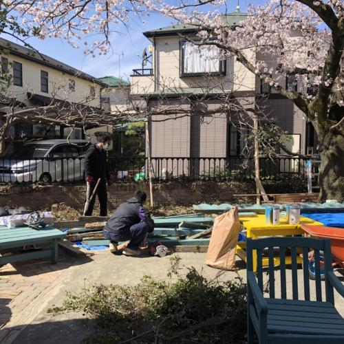 砂場のベンチリニューアル