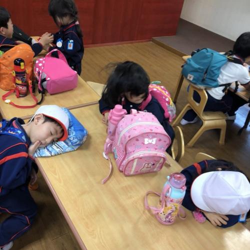 疲れた…ZZZ…