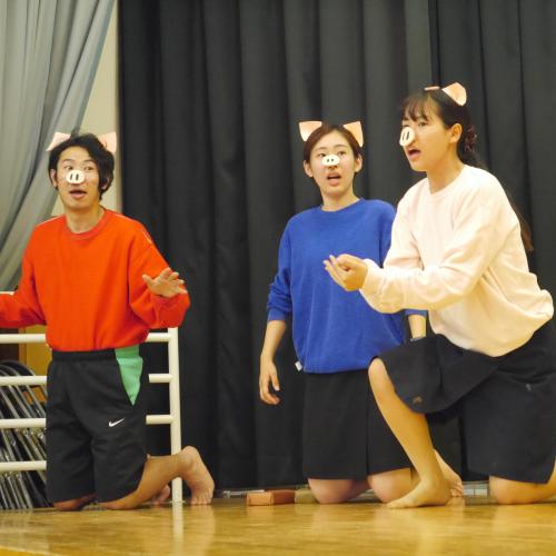 やめてぇぇぇ